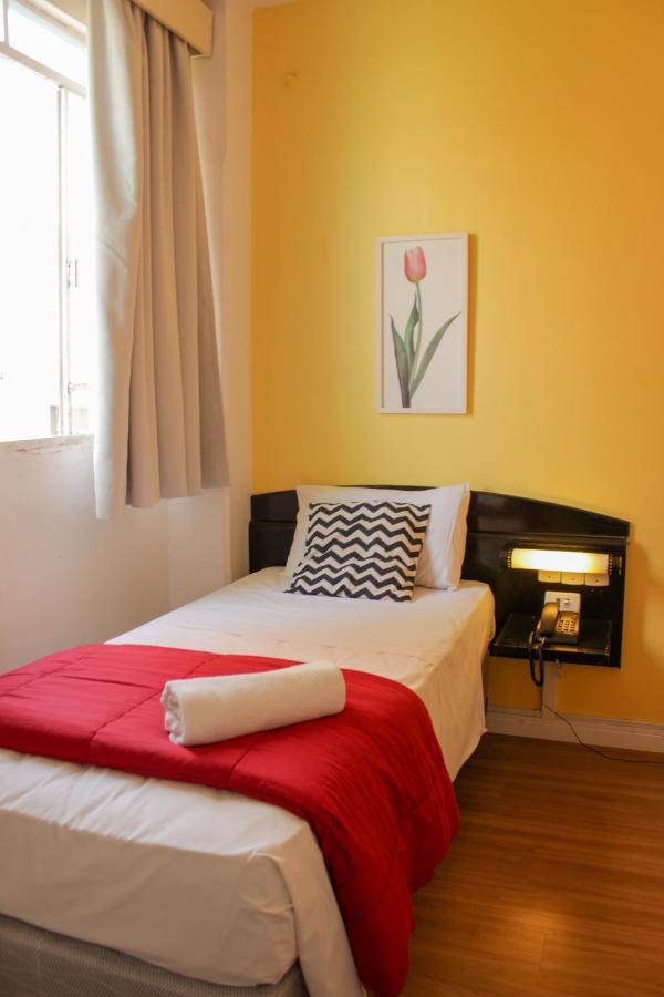 Hotel Blumenau Centro 쿠리치바 객실 사진