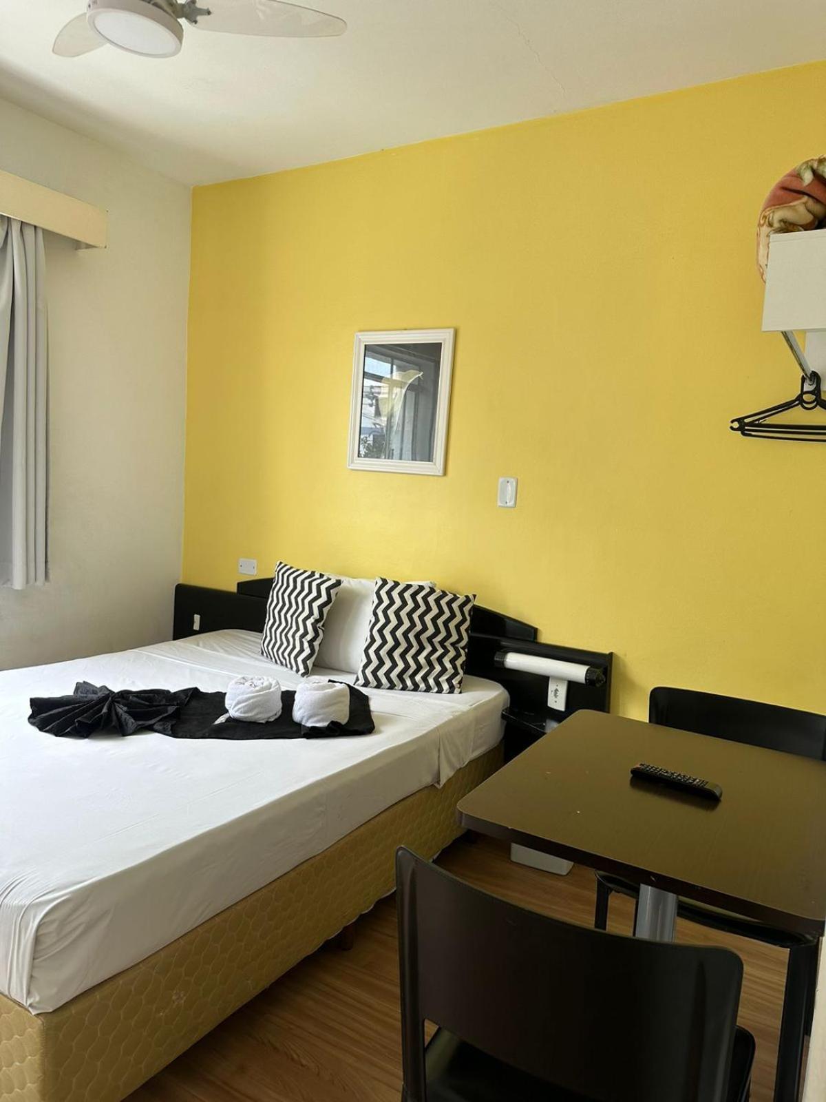Hotel Blumenau Centro 쿠리치바 외부 사진